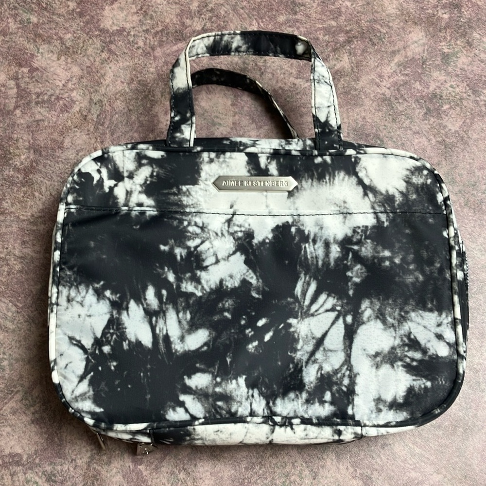 Aimee Kestenberg Hanging Travel Cosmetic Bag